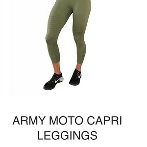 CVG Constantly Varied Gear - Black Capri Leggings